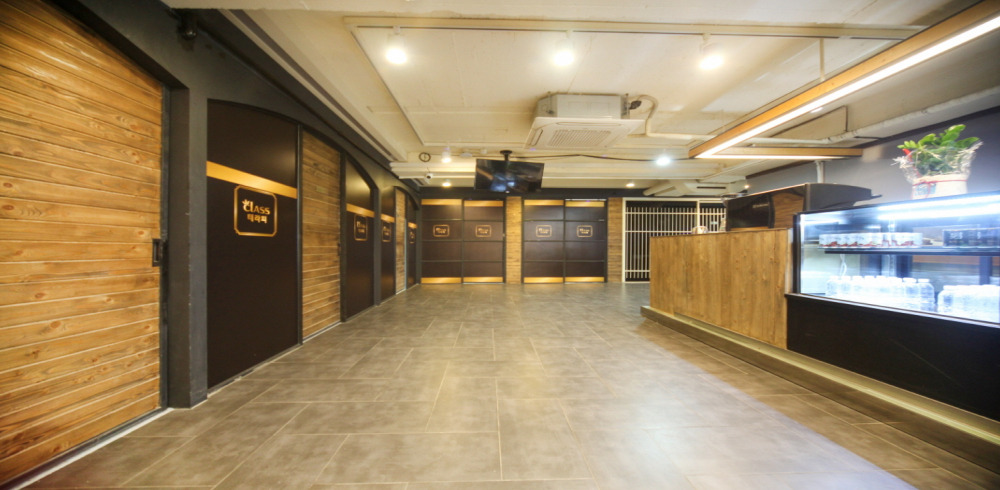 방이동 스웨디시 전문 CLASS테라피의 깔끔하고 정돈된 내부 전경