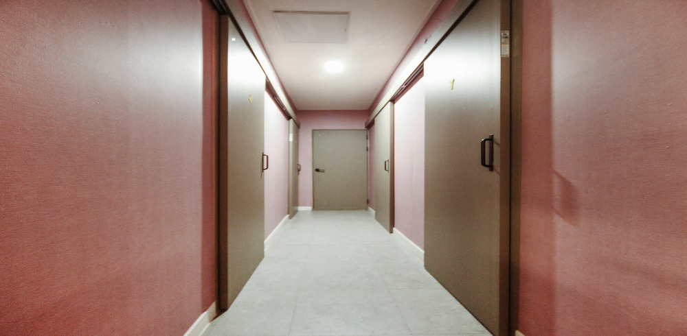 신방동 스웨디시 전문 명품테라피의 깔끔하고 정돈된 내부 전경