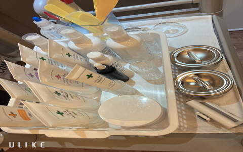 에스테틱 서비스가 제공되는 남포동2가 리버스뷰티 매장 내부 사진