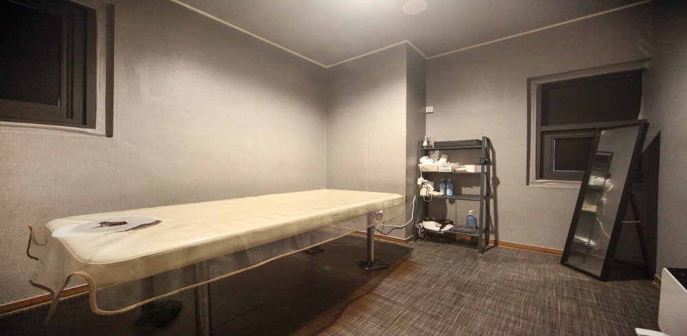 스웨디시 서비스가 제공되는 불당동 준테라피 매장 내부 사진