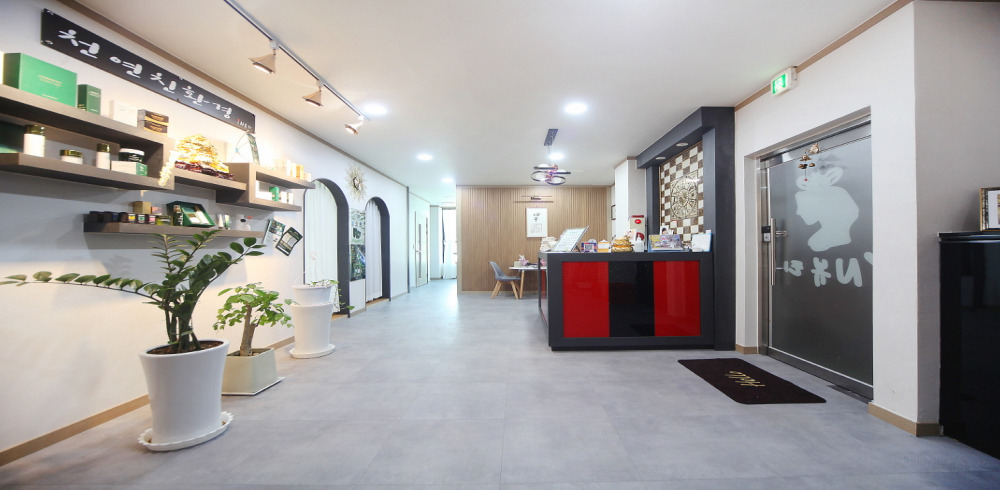 주변 중국마사지 추천 매장 동화바디케어의 전체적인 인테리어 모습