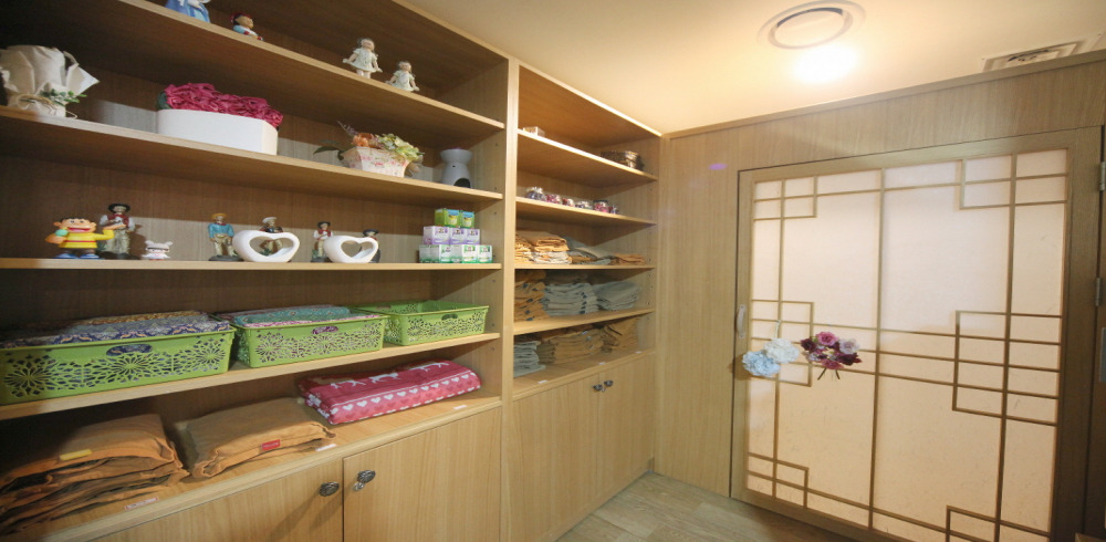 태국마사지 서비스가 제공되는 역촌동 힐링테라피 매장 내부 사진