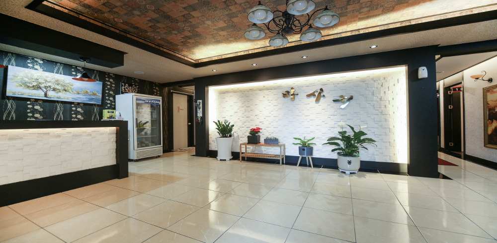 두정동 주변 S마사지 매장 주요 시설 및 인테리어 사진