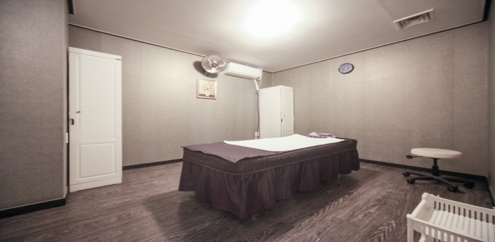 두정동에 위치한 아로마, 건식/스포츠, 스웨디시 서비스 가능 S마사지 시설