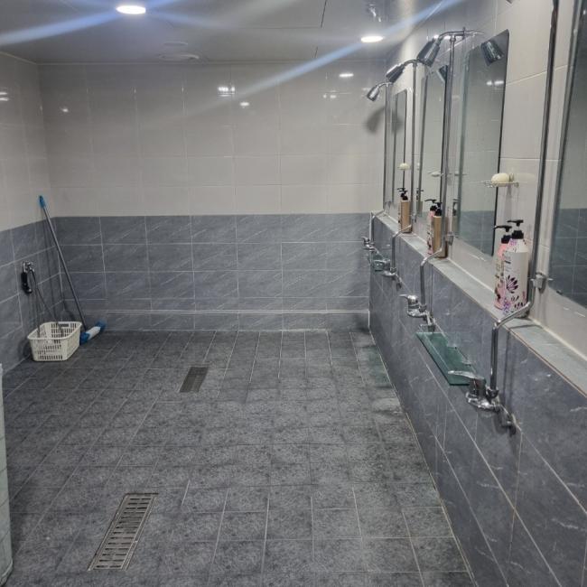 도화동 한국관리사 마사지샵 호텔정통마사지의 쾌적한 관리실 내부 모습