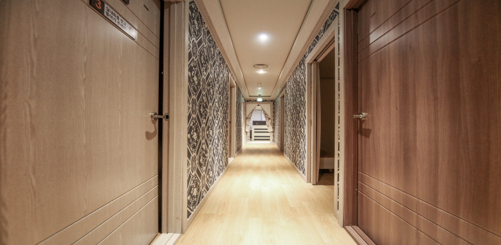 복운리 인근 한국관리사, 중국관리사 마사지 전문 홍아로마의 아늑한 내부 시설 안내