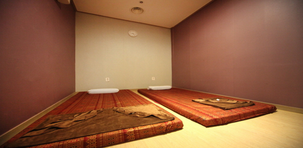 석촌역,송파역 인근 타이, 아로마, 커플관리 서비스가 제공되는 더힐의 전체 시설