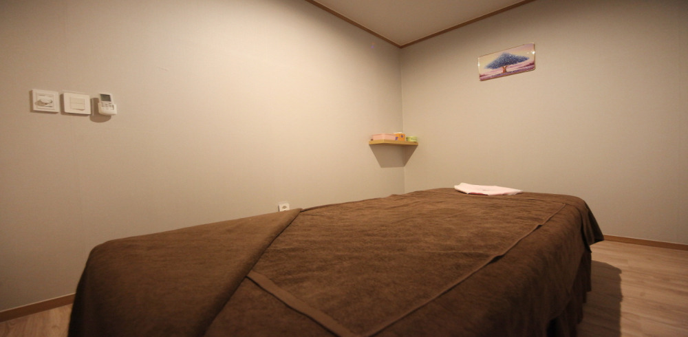 중국마사지 관리 전문 마사지 매장 신약손풋앤바디 내부 공간