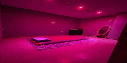 갑천역,월평역,갈마역 인근 타이, 아로마, 스웨디시 서비스가 제공되는 황제마사지의 전체 시설