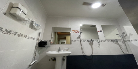 황제마사지 - 월평동 갑천역,월평역,갈마역 인근 주차가능, 단체예약 완비된 마사지 시설