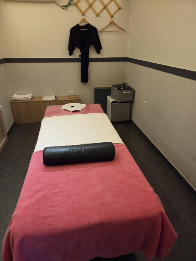 상남동에 위치한 아로마, 건식/스포츠, 풋케어 서비스 가능 더편한풋앤바디 시설