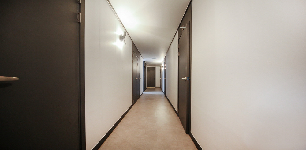 천송동 한국관리사 마사지샵 블링스웨디시의 쾌적한 관리실 내부 모습