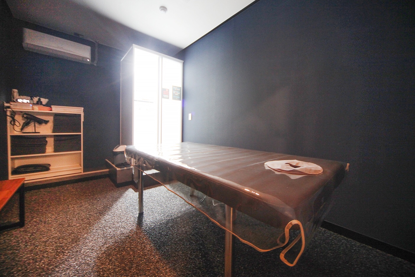 매탄동 스웨디시 전문 오늘여기스웨디시의 깔끔하고 정돈된 내부 전경