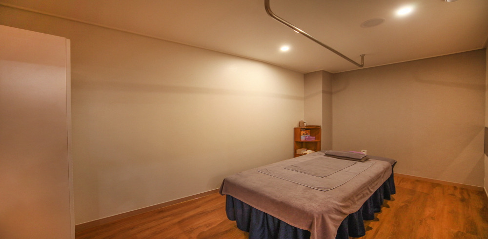 황금역 주변 한국마사지 추천 매장 문스파호텔테라피의 전체적인 인테리어 모습