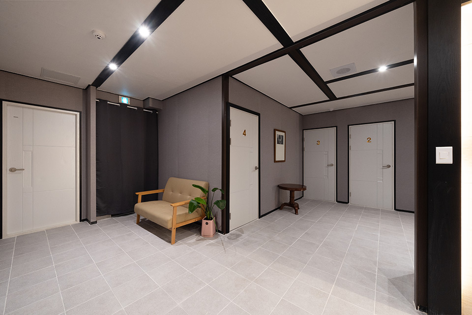 평리동 태국관리사 마사지샵 더원아로마의 쾌적한 관리실 내부 모습