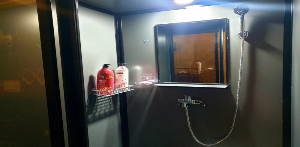 조례동 주변 킹테라피 매장 주요 시설 및 인테리어 사진