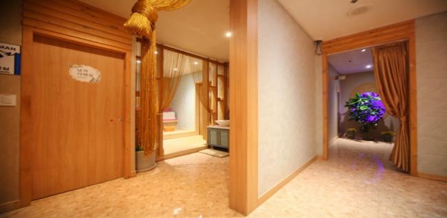 한국마사지 서비스가 제공되는 삼산동 가인마사지 매장 내부 사진