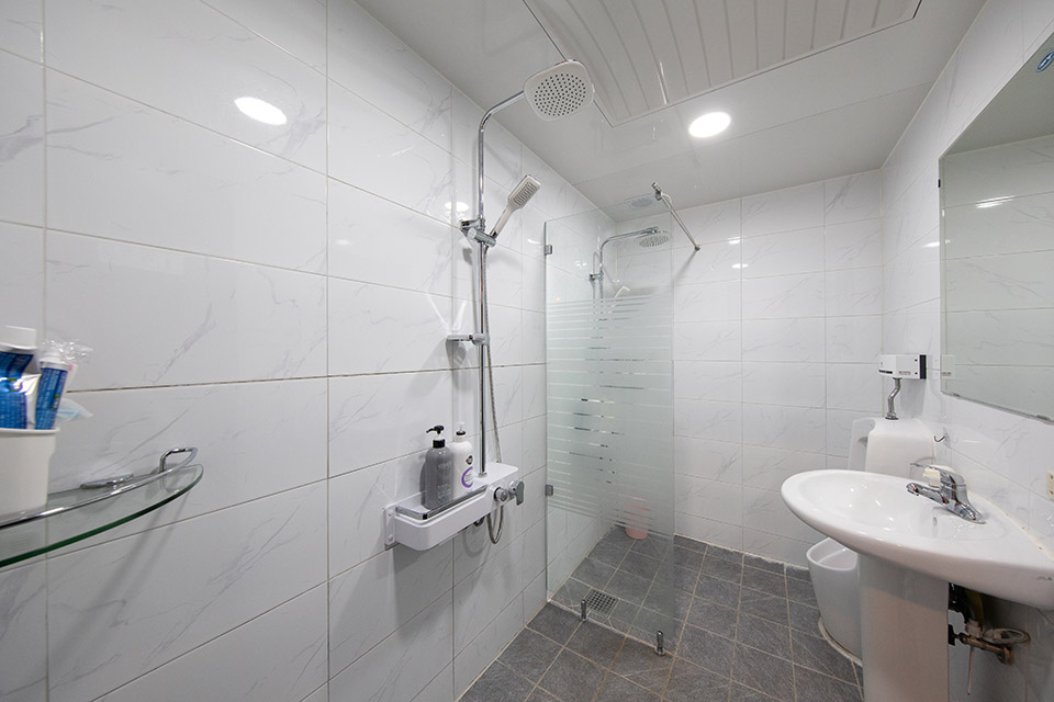 고덕동 주변 퀸아로마 매장 주요 시설 및 인테리어 사진