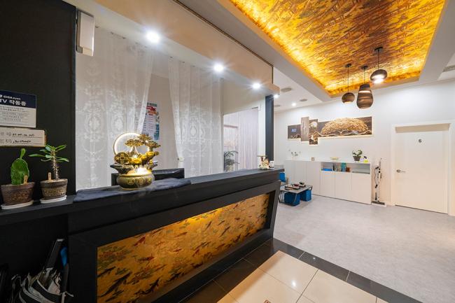 장항동 중국관리사 마사지샵 W테라피의 쾌적한 관리실 내부 모습