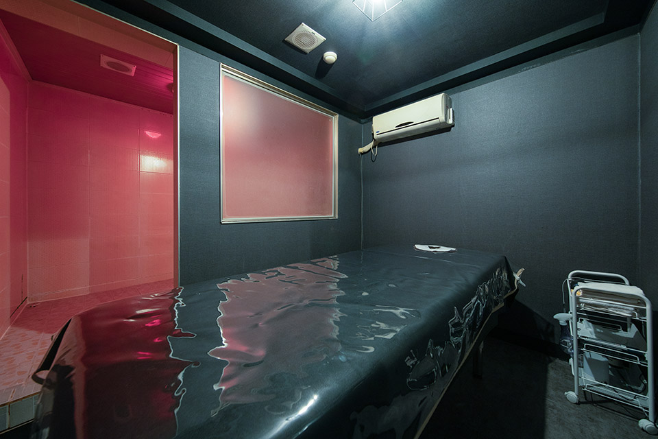 길동 스웨디시 전문 더킹스웨디시의 깔끔하고 정돈된 내부 전경