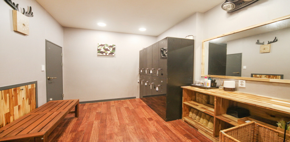 광안동 한국마사지 전문 마사지달인의 깔끔하고 정돈된 내부 전경