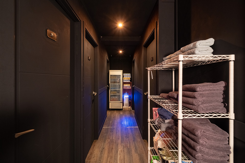 면목동 태국관리사 마사지샵 헤븐스웨디시의 쾌적한 관리실 내부 모습