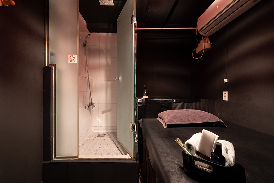 면목동 태국마사지 전문 헤븐스웨디시의 깔끔하고 정돈된 내부 전경