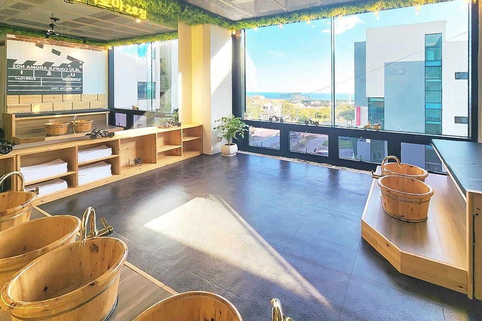 법환동 인근 한국관리사 마사지 전문 커플아로마2호점의 아늑한 내부 시설 안내