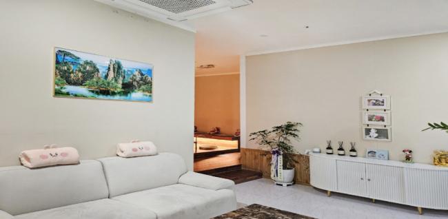 반곡동 중국관리사 마사지샵 연경명가의 쾌적한 관리실 내부 모습