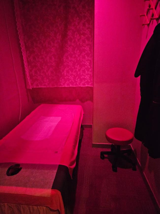 망월동 중국관리사 마사지샵 진아로마의 쾌적한 관리실 내부 모습