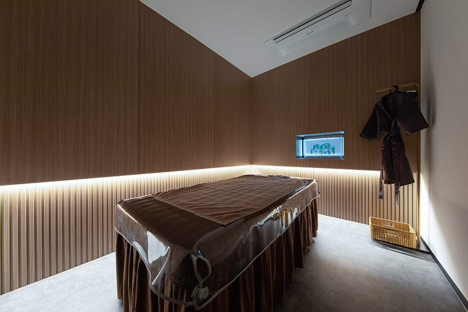 고성동3가 태국관리사 마사지샵 아이리스의 쾌적한 관리실 내부 모습