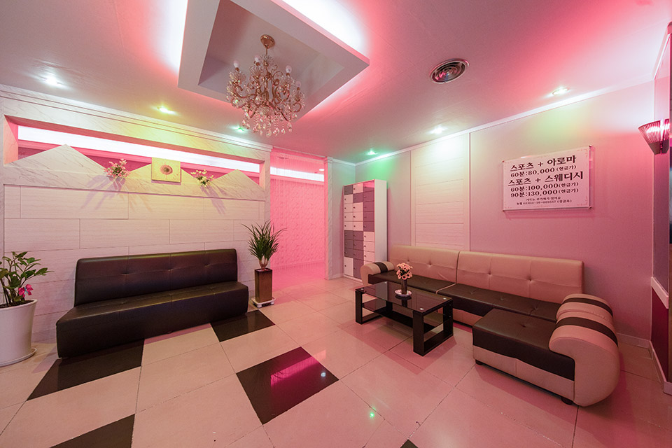 주변 중국마사지 추천 매장 중국전통아로마의 전체적인 인테리어 모습