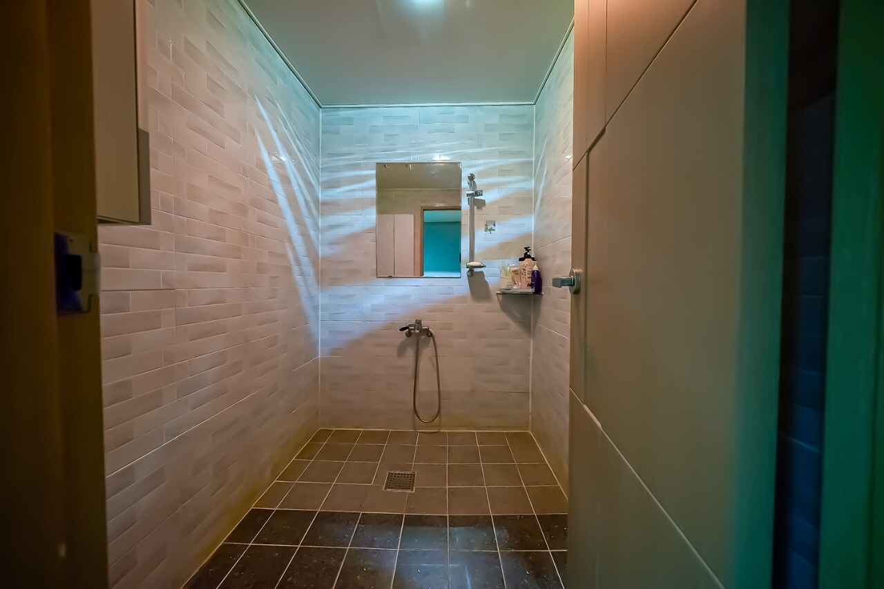 도담동 인근 마사지 잘하는 곳 청담아로마 청결하게 관리된 내부 시설