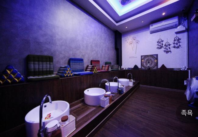 주안동 한국마사지 전문 주안테라피의 깔끔하고 정돈된 내부 전경