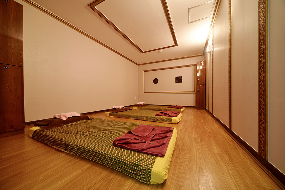 신정네거리역,신정역 주변 신정테라피 매장 주요 시설 및 인테리어 사진