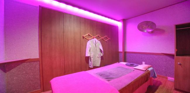 용원동 주변 금하바디 매장 주요 시설 및 인테리어 사진