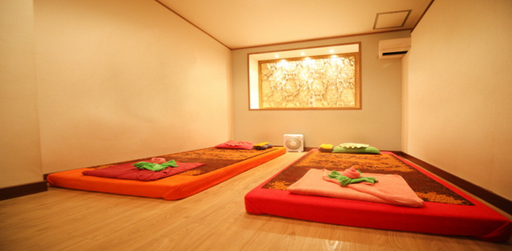 경찰병원역,오금역,개롱역,거여역 주변 태국마사지 추천 매장 황실타이마사지의 전체적인 인테리어 모습