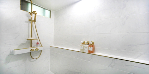 여의도역,대방역,샛강역,여의나루역 주변 더로웰에스테틱(구 더봄) 매장 주요 시설 및 인테리어 사진