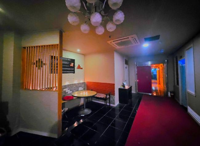 창전동 인근 마사지 잘하는 곳 로얄스웨디시 청결하게 관리된 내부 시설