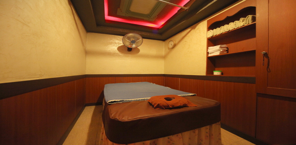 강남역,양재역,역삼역 인근 마사지 잘하는 곳 이즈마사지 청결하게 관리된 내부 시설