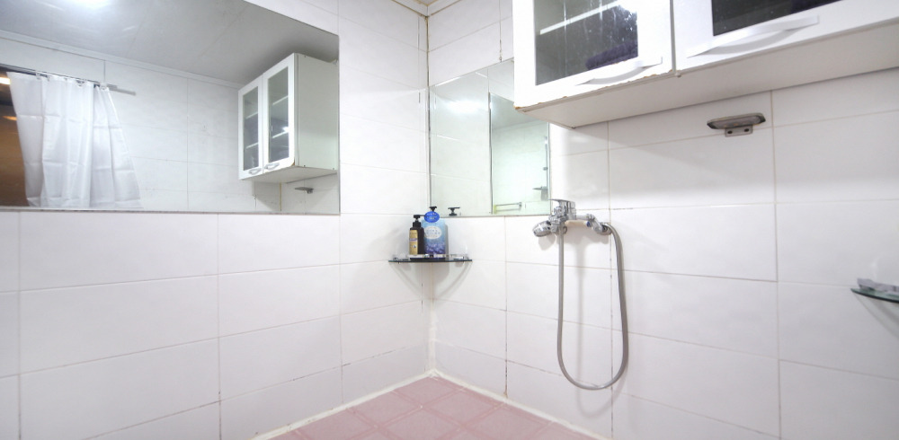 이즈마사지 - 서초동 강남역,양재역,역삼역 인근 주차가능, 24시간, 샤워가능, 수면가능 완비된 마사지 시설