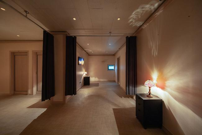 설화스웨디시 - 인계동 매교역 인근 주차가능, 샤워가능, 단체예약 완비된 마사지 시설