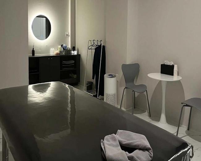 반곡동 한국관리사 마사지샵 라라스웨디시의 쾌적한 관리실 내부 모습