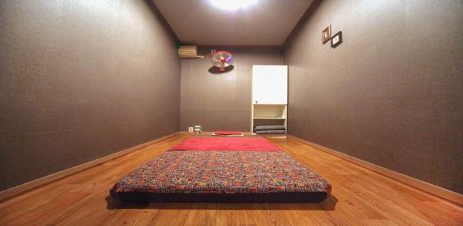 궐동 태국관리사 마사지샵 궁타이의 쾌적한 관리실 내부 모습