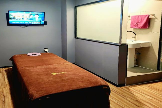 연동 중국마사지 전문 터치홀릭아로마의 깔끔하고 정돈된 내부 전경