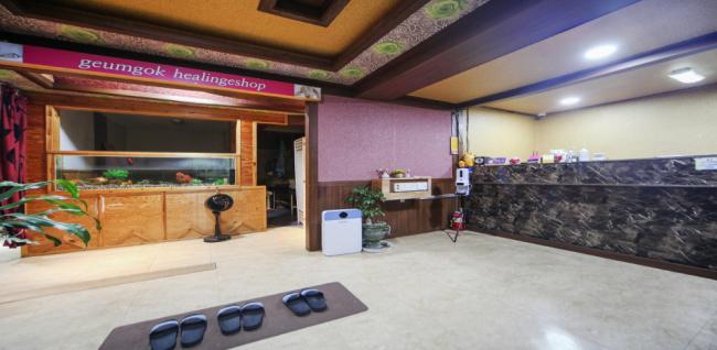 금곡동 한국관리사, 중국관리사 마사지샵 금곡힐링샵의 쾌적한 관리실 내부 모습