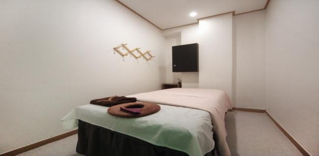 금천구청역 인근 마사지 잘하는 곳 슈필라움마사지 청결하게 관리된 내부 시설