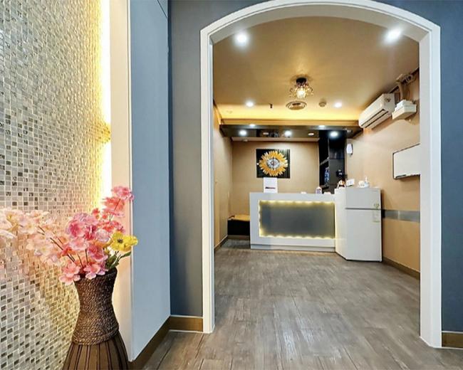 평택동 중국마사지 전문 강남테라피의 깔끔하고 정돈된 내부 전경