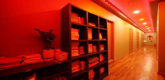 장항동 한국관리사, 중국관리사 마사지샵 휴마사지의 쾌적한 관리실 내부 모습