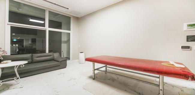 다산동 스웨디시 전문 바비스웨디시의 깔끔하고 정돈된 내부 전경